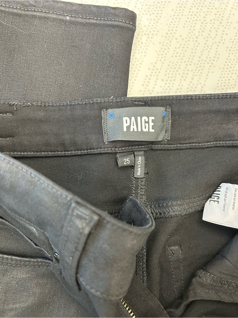 PAIGE Cindy Coated Black Straight-Leg Jeans, size 25 - Picture 13 of 14